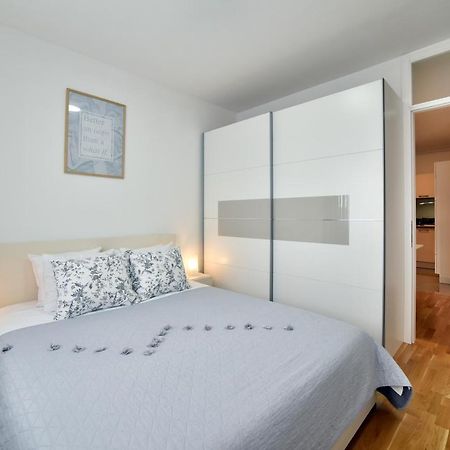 First Class Apartment, Free Parking Загреб Екстер'єр фото